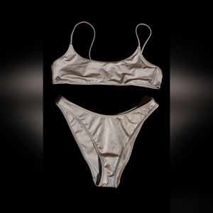 La hearts 2 piece gold Bikini Size Medium